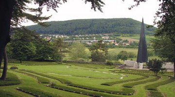 Vorschaubild für Kriegsgräberstätte am Nagelberg in Treuchtlingen