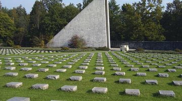 Vorschaubild für Kriegsgräberstätte am Waldfriedhof in München